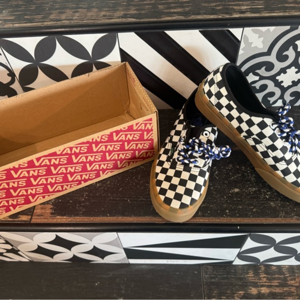 Vans classic Checkered Sneakers😎Black and White with cool laces-unisex,zoom in: - Picture 2 of 9